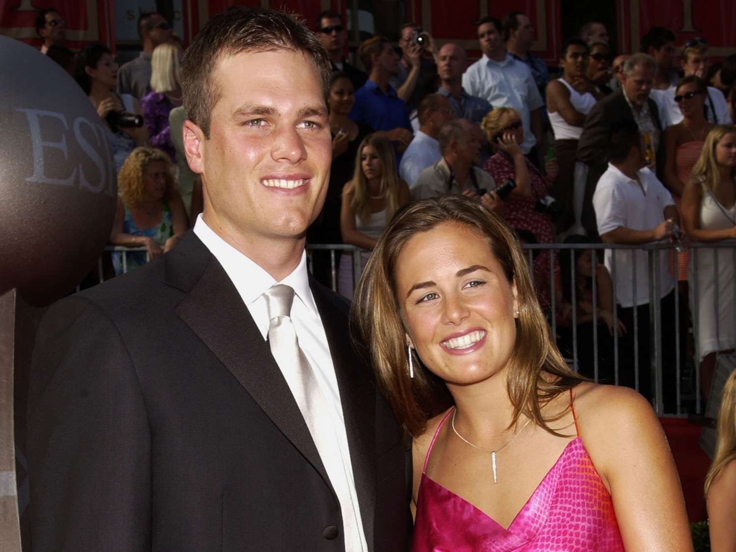 Tom Brady Sister Details! (Easy-to-Read Profile and Relationship)